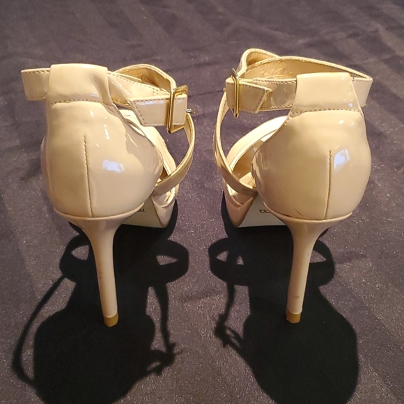 RARE RW$CO. WOMANS BLUSH STILETTO HEELS SIZE 6 - Picture 3 of 7